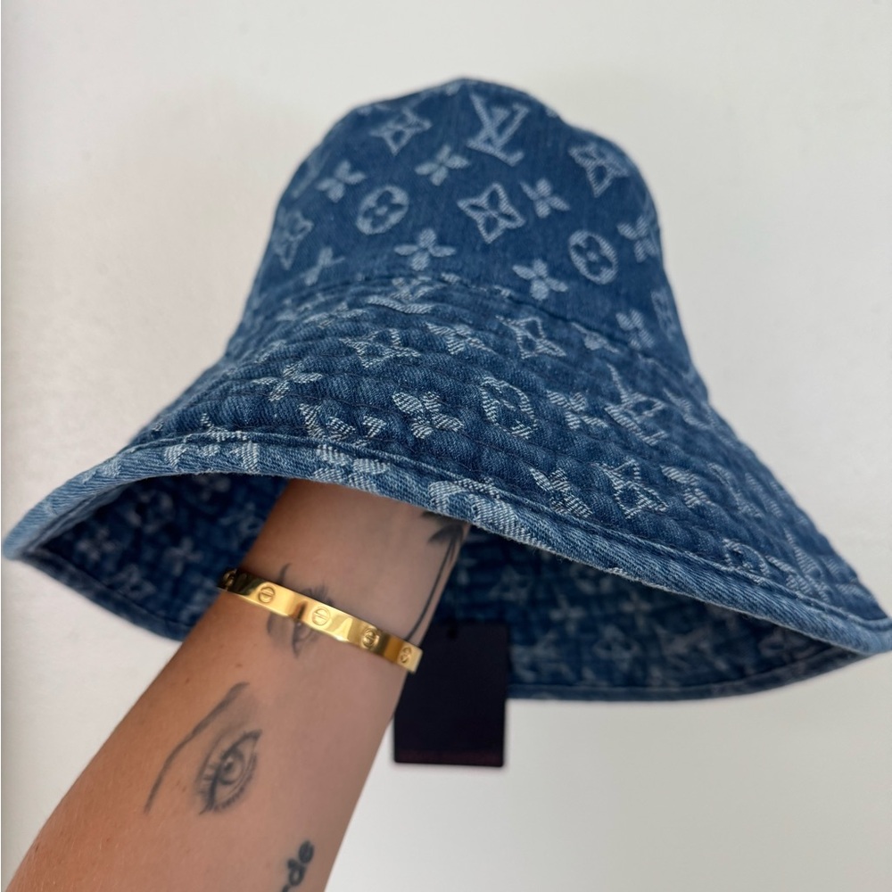 NWT LOUIS VUITTON DENIM BUCKET HAT - Picture 8 of 11